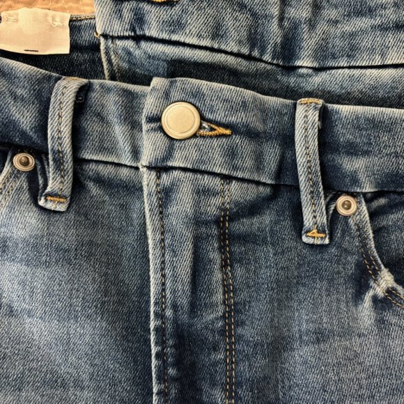 Good American Jeans (Good Classic) - Picture 2 of 6